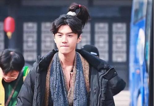 陈哲远新剧爆料视频播放,剧情悬疑，角色反转引期待  第3张